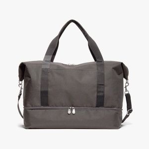 Lo & Sons, Catalina Deluxe Weekender Small Bag, Grey, Like New